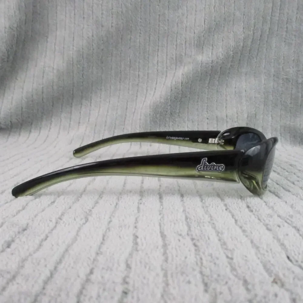 New Divine Eyewear Kali Black Clear Fade/Polarized Smoke Sunglasses Women's NWT